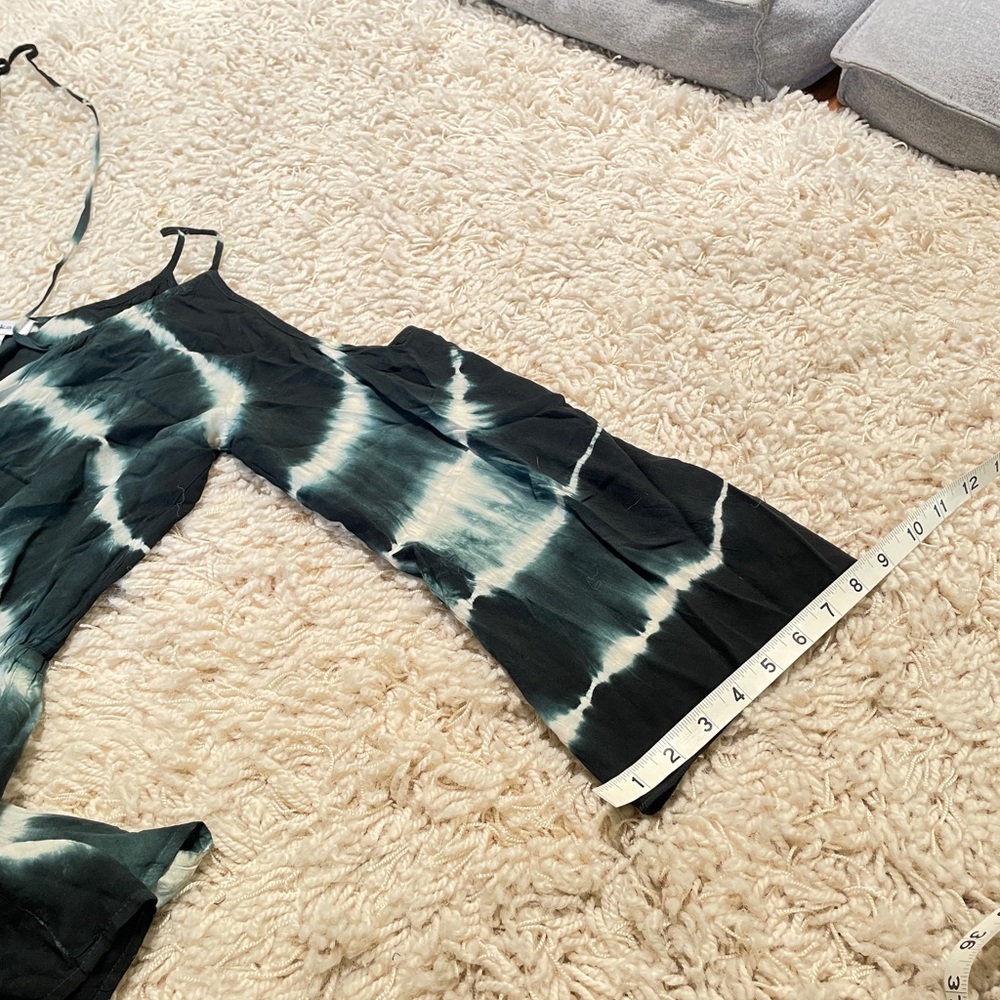 Two cute rompers - Picture 11 of 13